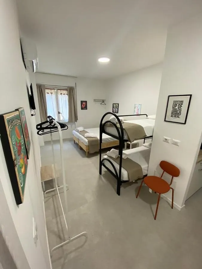 San Dionigi 11 Studio Apartments Milaan